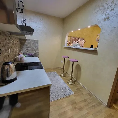 Golden Rose Apartamento *