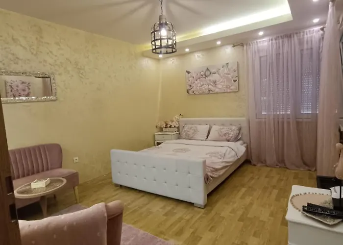 Golden Rose 公寓 *